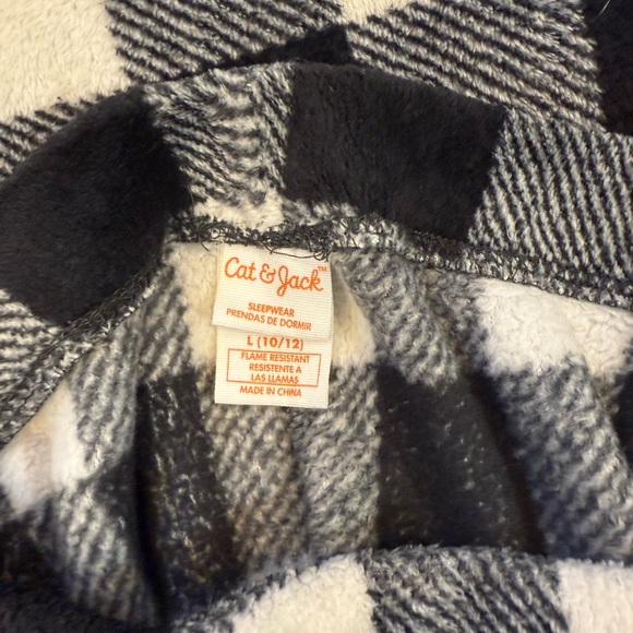 Cat & Jack Black and White Plaid pajama set - Picture 3 of 3